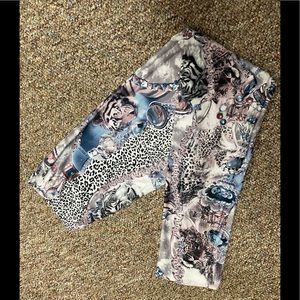 Pink, blue, cream & blk bejewel tiger, leopard leggings - Size medium